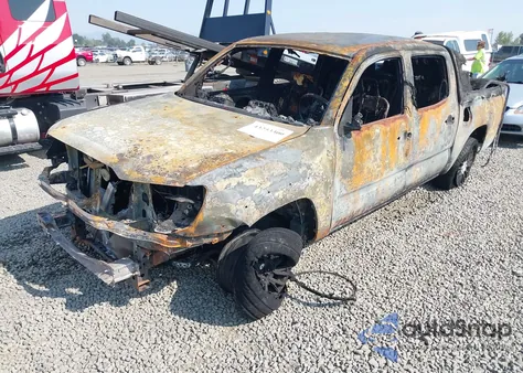 2013 Toyota Tacoma z USA, uszkodzony, nr VIN 5TFJX4CN3DX029150